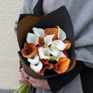 Букет из калл в интернет-магазине BLOOM