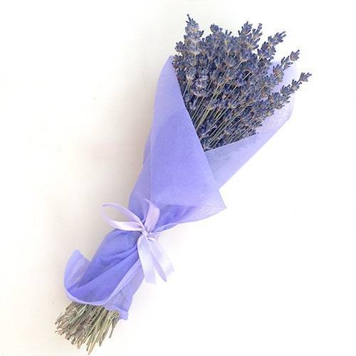 Лаванда в крафт-бумаге