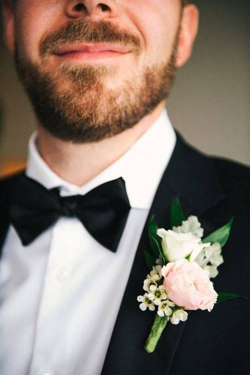 Бутоньерка смокинг 