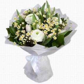 Букет с ранункулюсами «Белые цветы»